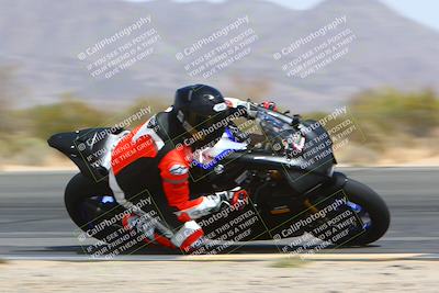 media/Apr-10-2022-SoCal Trackdays (Sun) [[f104b12566]]/Turn 3 Inside (1150am)/